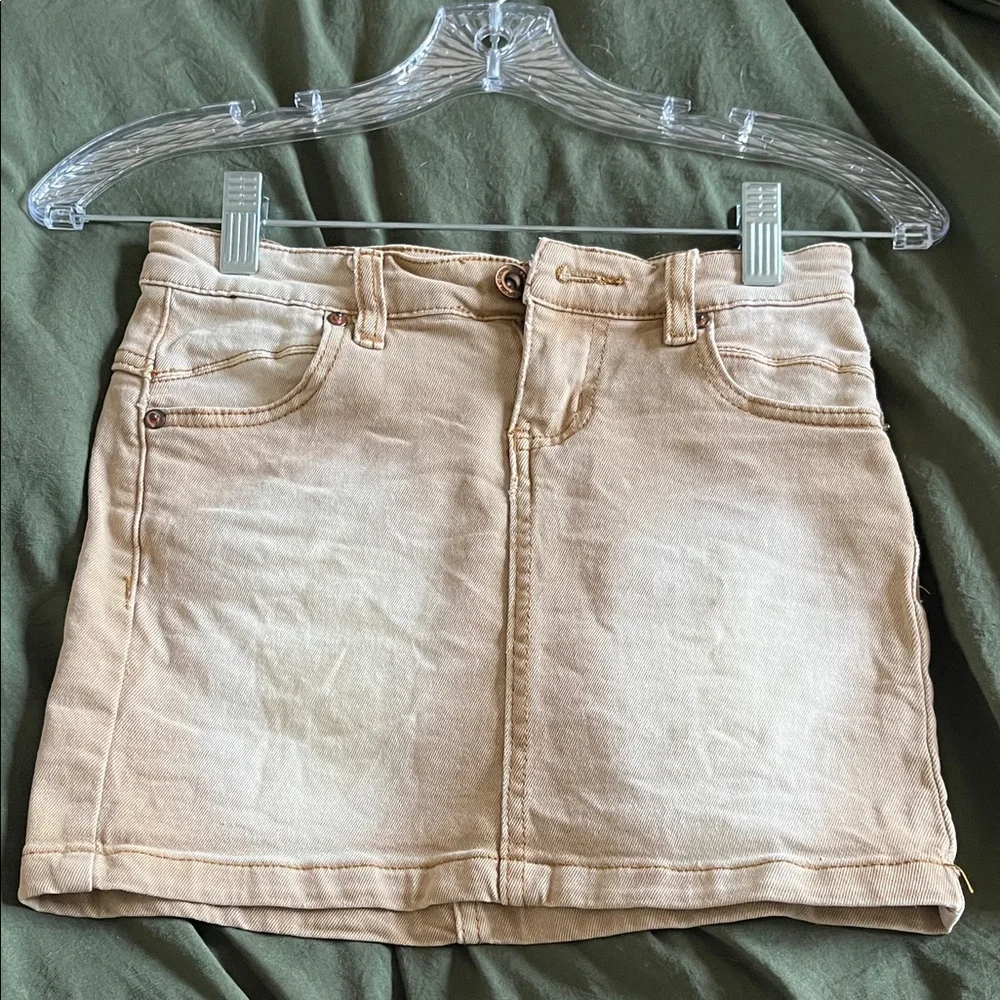 Tiger Mist Light Tan Mini Skirt - Picture 2 of 4